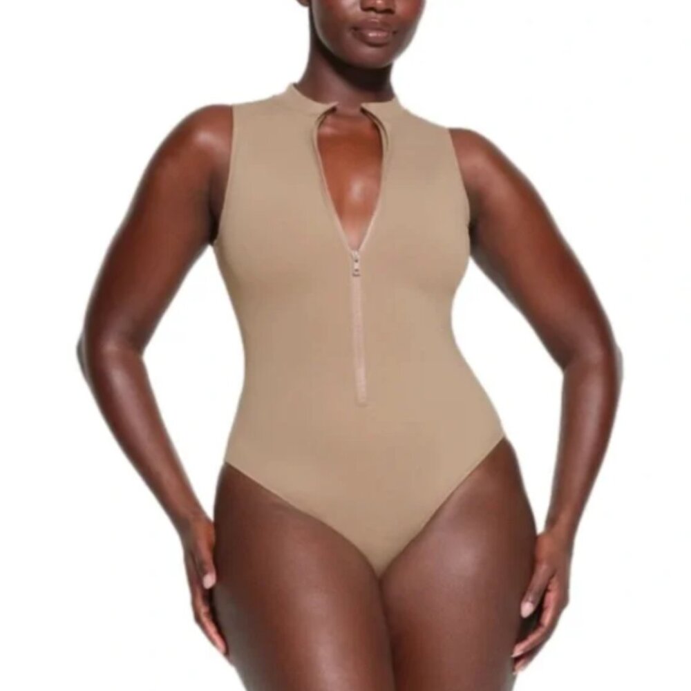 NWT, SKIMS Signature Swim Sleeveless One Piece Desert & Logo Camo, Size 4X